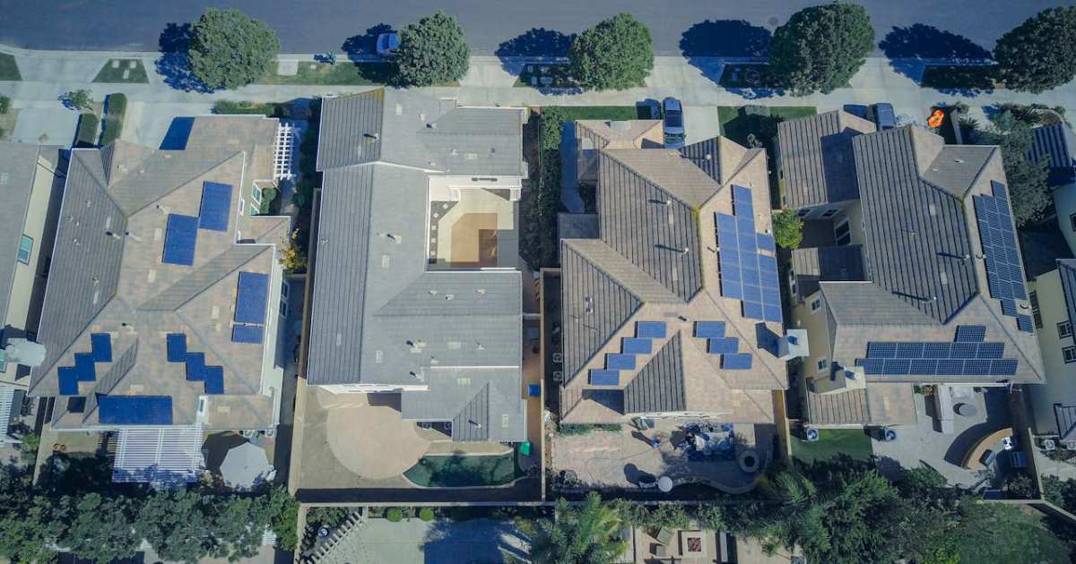 houses with mono and poly solar panels